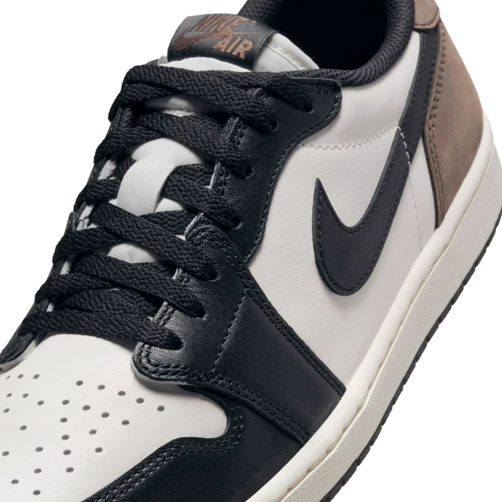 Air Jordan 1 Low "Mocha"