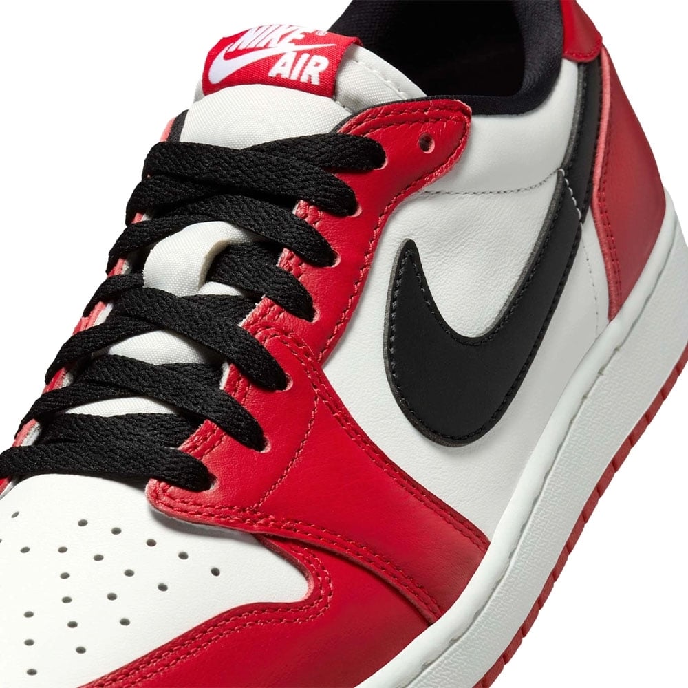 Air Jordan 1 Low OG “Chicago”