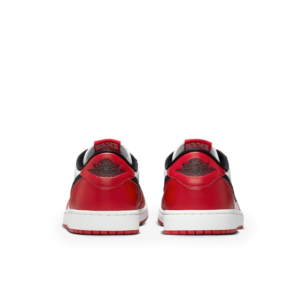 Air Jordan 1 Low OG “Chicago”