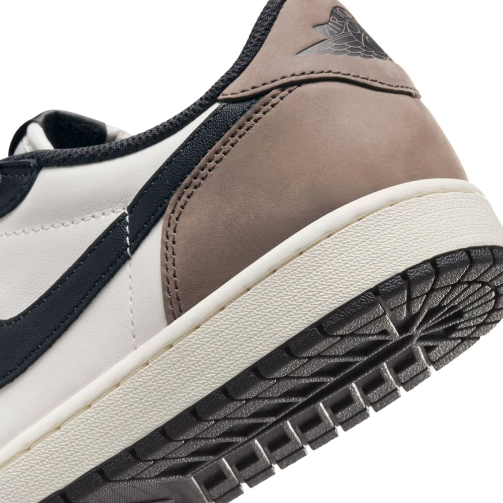 Air Jordan 1 Low "Mocha"