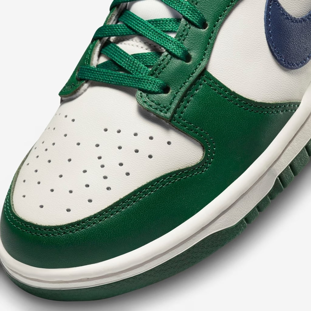 Dunk Low "Gorge Green Midnight Navy"