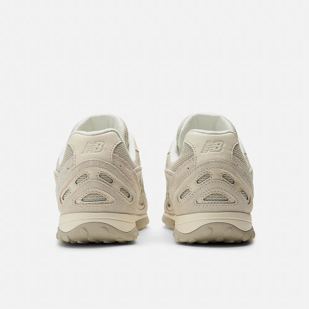 New Balance 204L “Sea Salt”